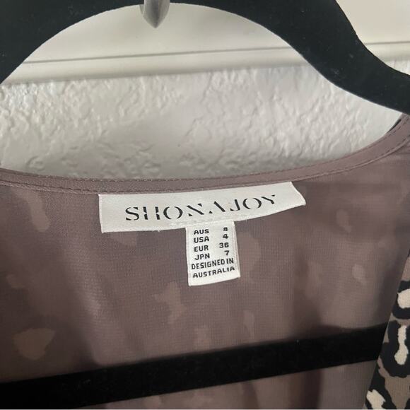 Shona Joy Buell Leopard Print Maxi Dress - Picture 5 of 9